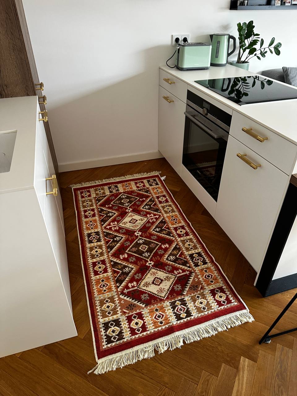 Oboustranný koberec bez vlasu Pysanka Red