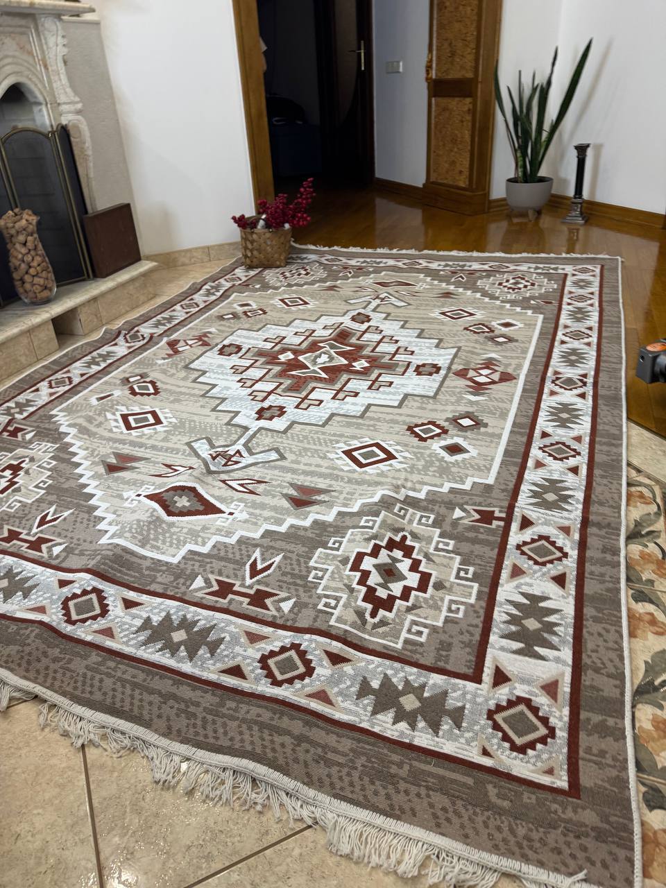 Reversible flat-woven rug Atlas Terra