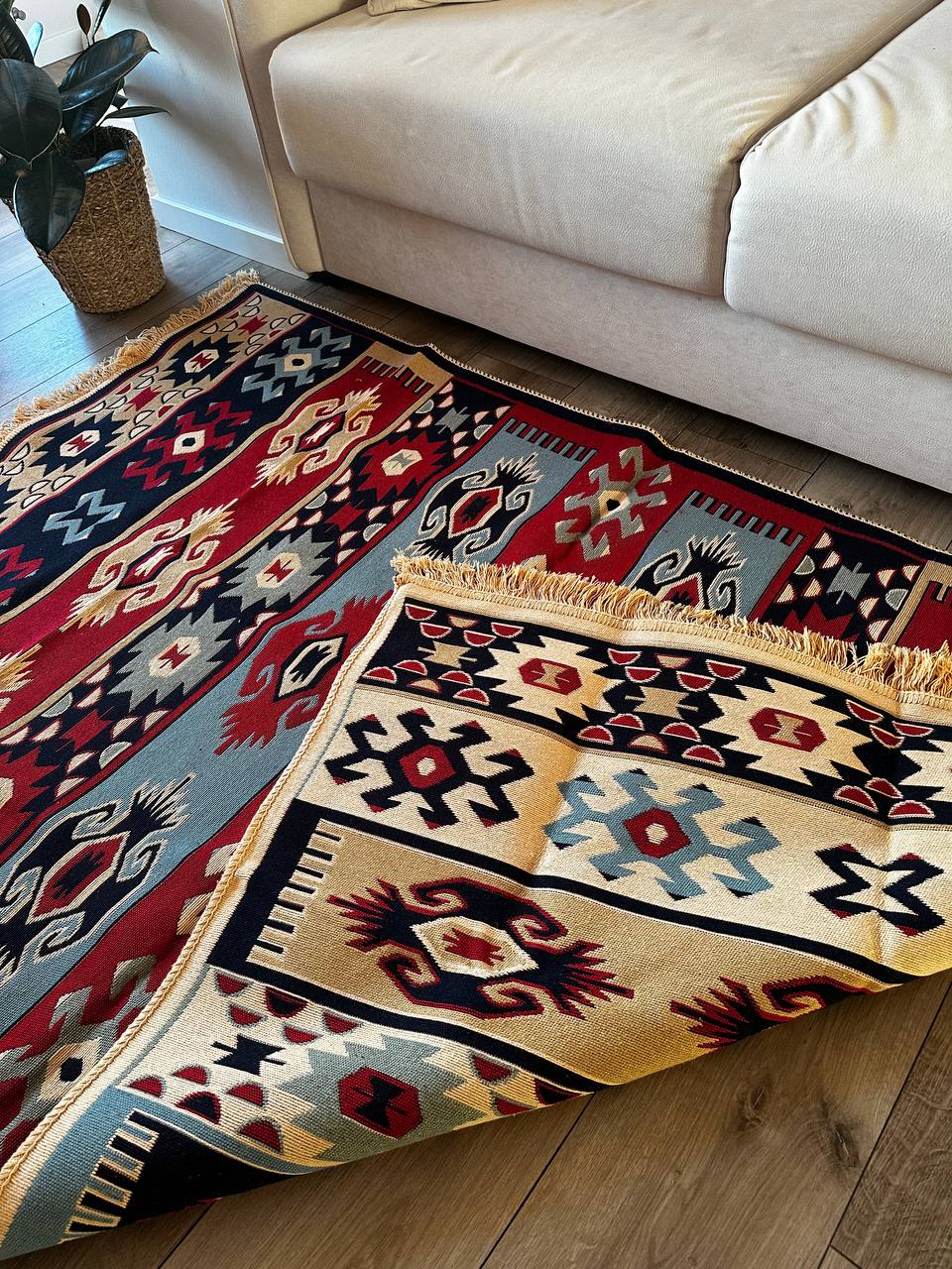 Oboustranný koberec bez vlasu Easter Red