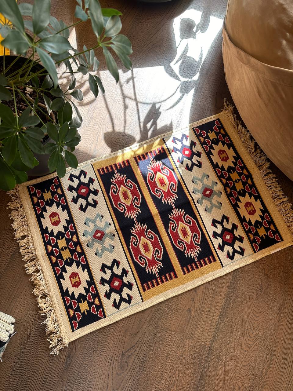 Oboustranný koberec bez vlasu Easter Red