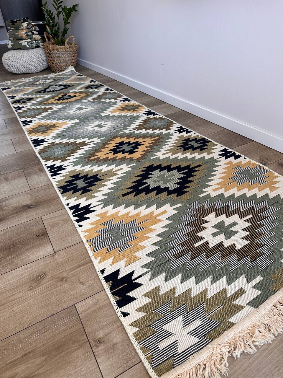 Oboustranný koberec bez vlasu Zigzag Green