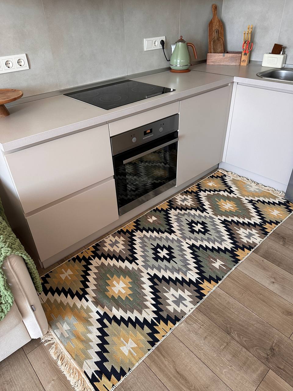 Oboustranný koberec bez vlasu Zigzag Green
