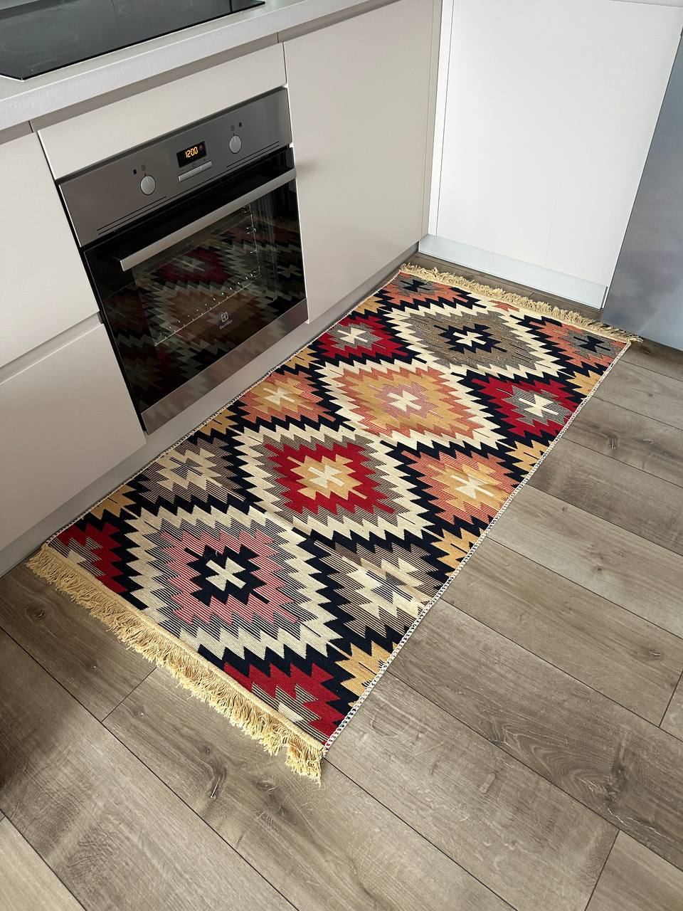 Oboustranný koberec bez vlasu Zigzag Red
