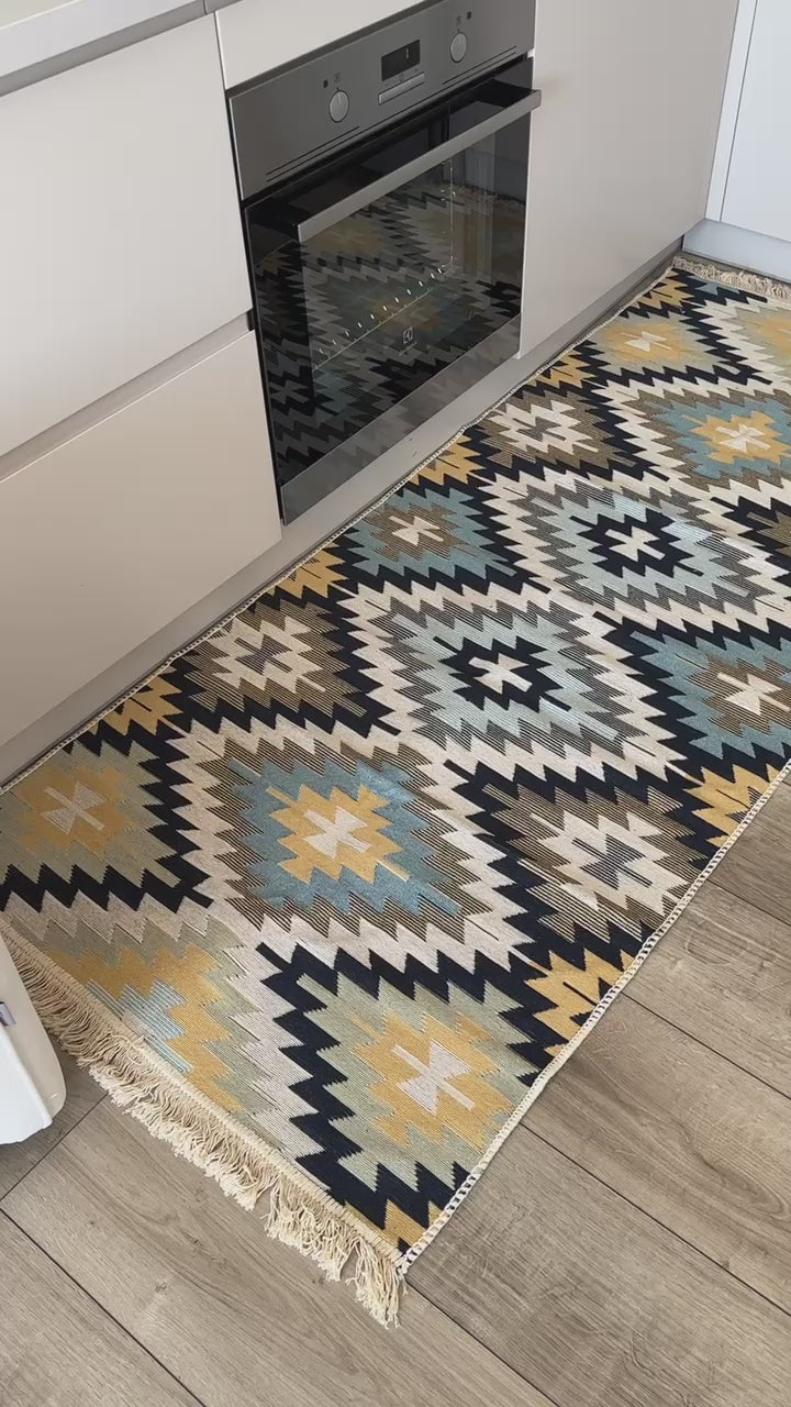 Oboustranný koberec bez vlasu Zigzag Blue