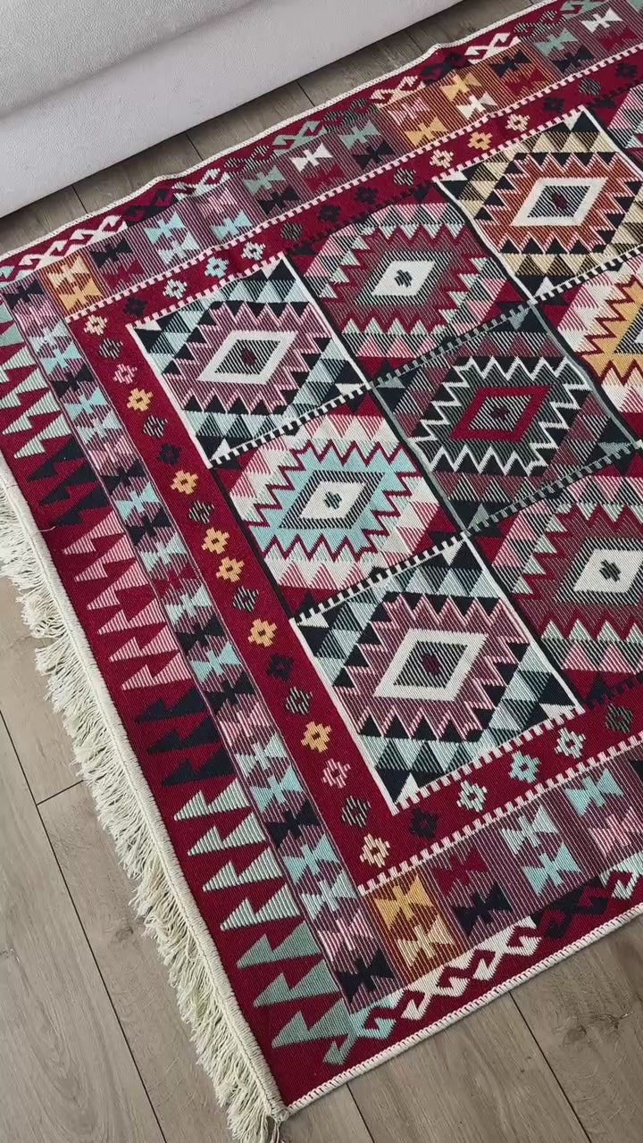 Oboustranný koberec bez vlasu Poppy