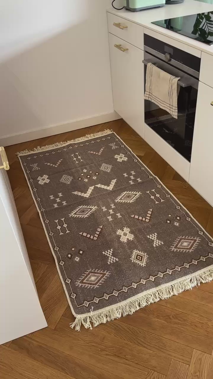Oboustranný koberec bez vlasu Vidun